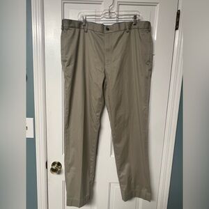 Brooks Brothers Advantage Chino Stretch Clark Fit Mens 40x32 Khaki Preowned